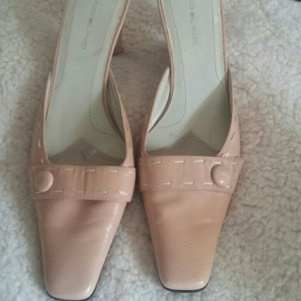 Beautiful Pink Fine Leather Sz 9 Low Kitten Type Heels